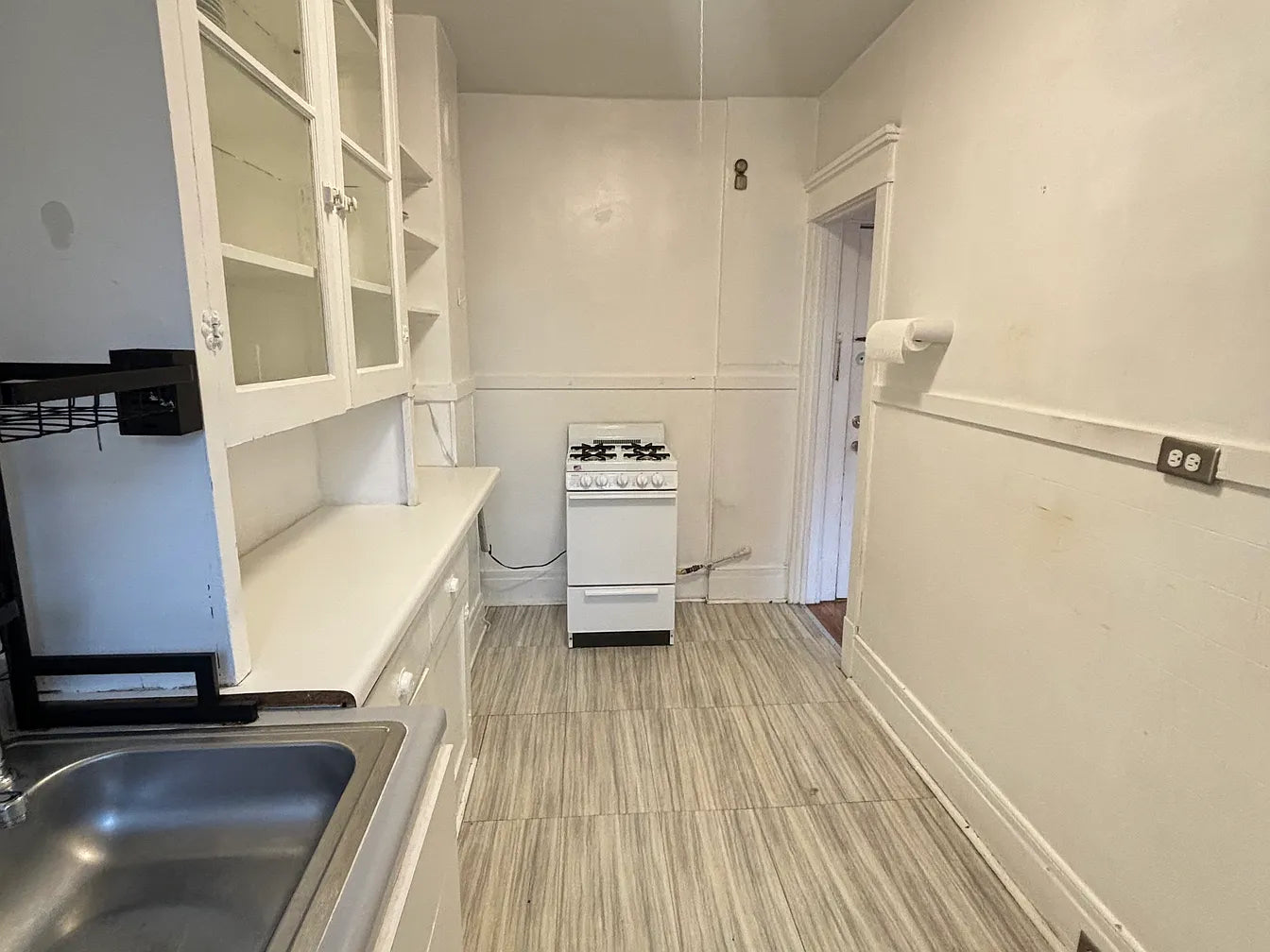 2 Bed, 1 Bath- 143 Wallace Ave APT 4, Buffalo, NY 14214
