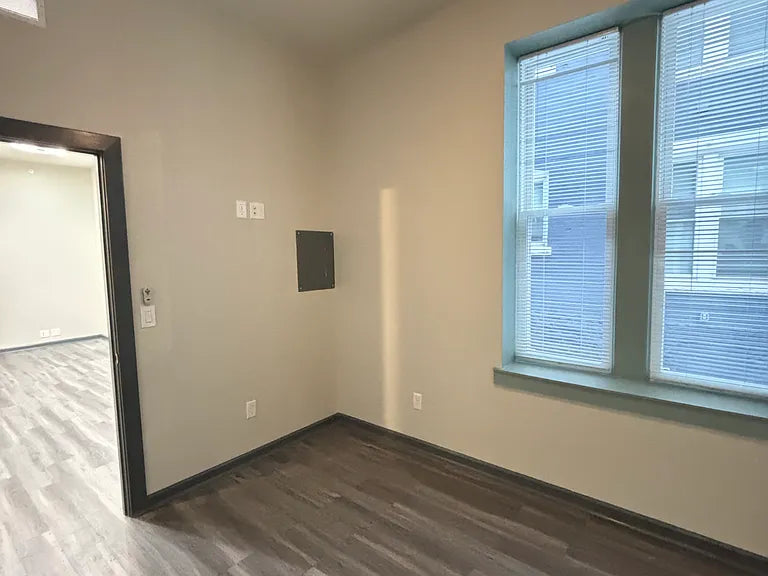 1 Bed, 1 Bath- 50 E Utica St #2D, Buffalo, NY 14209