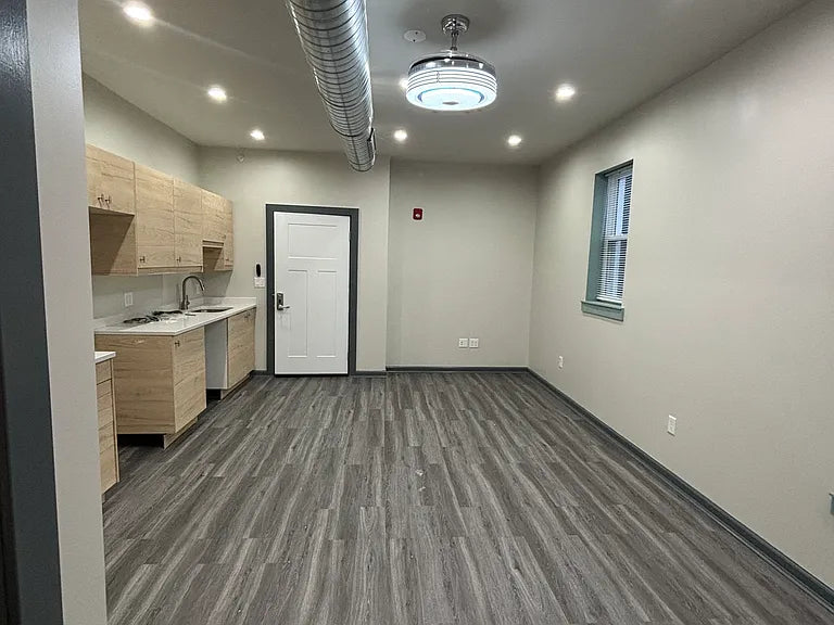 1 Bed, 1 Bath- 50 E Utica St #2D, Buffalo, NY 14209