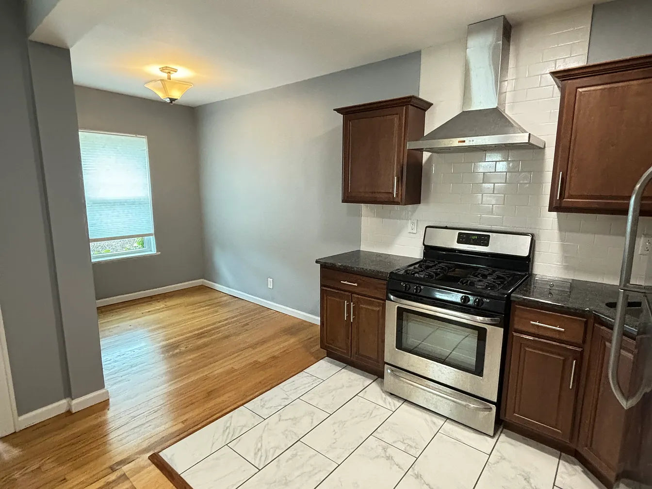 Studio, 1 Bath- 244 Allen St #4, Buffalo, NY 14201