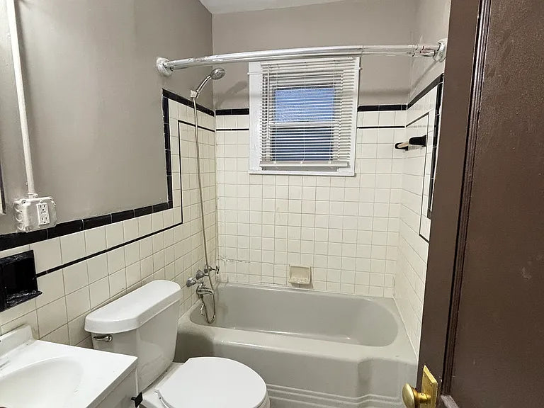1 Bed, 1 Bath- 500 Colvin Ave APT 1, Buffalo, NY 14216