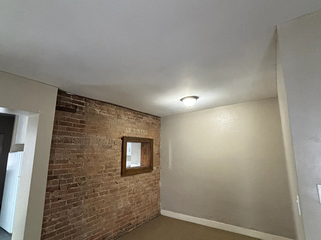 1 Bed, 1 Bath- 341 Franklin St #6, Buffalo, NY 14202