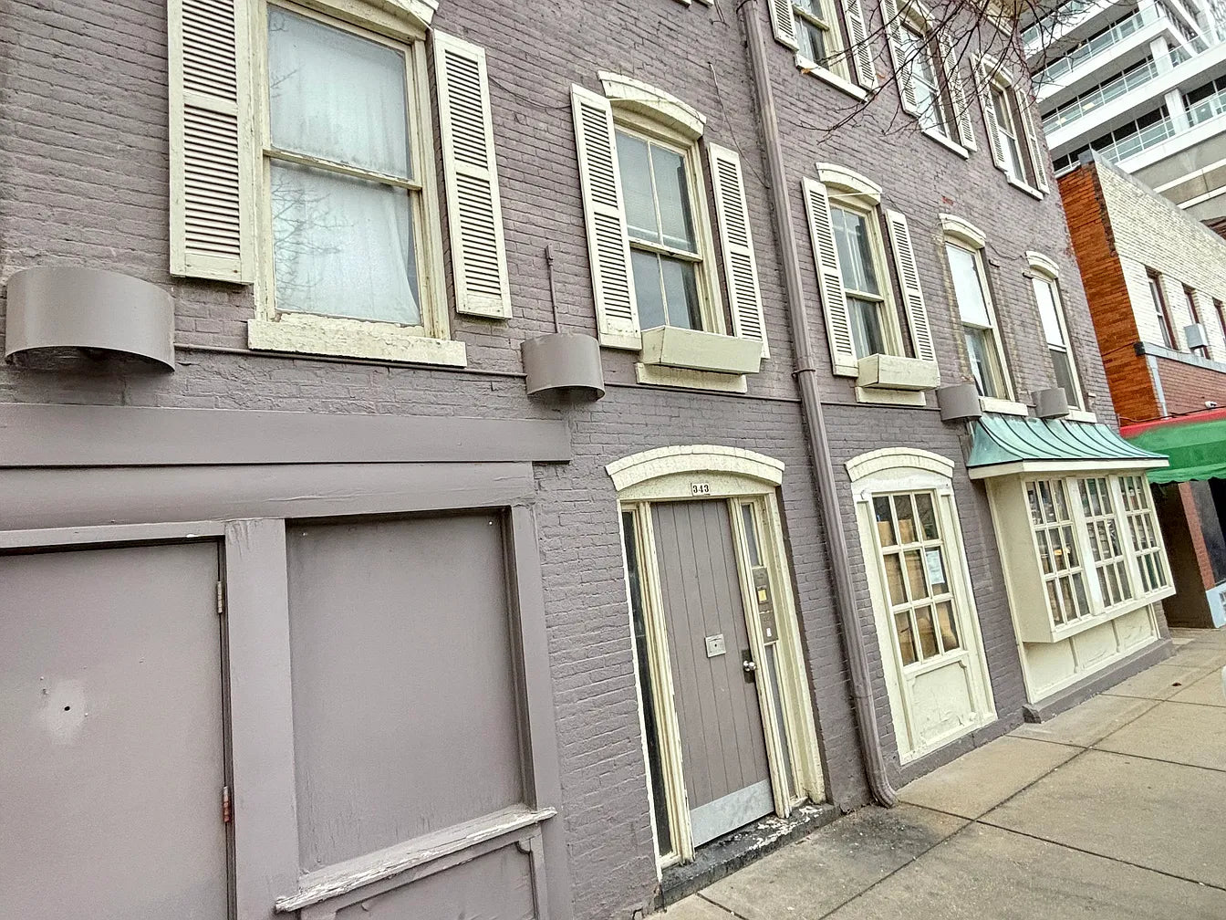 1 Bed, 1 Bath- 341 Franklin St #1, Buffalo, NY 14202