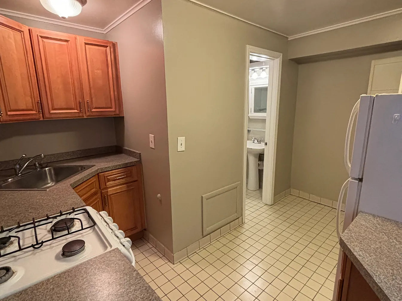 1 Bed, 1 Bath- 341 Franklin St #1, Buffalo, NY 14202