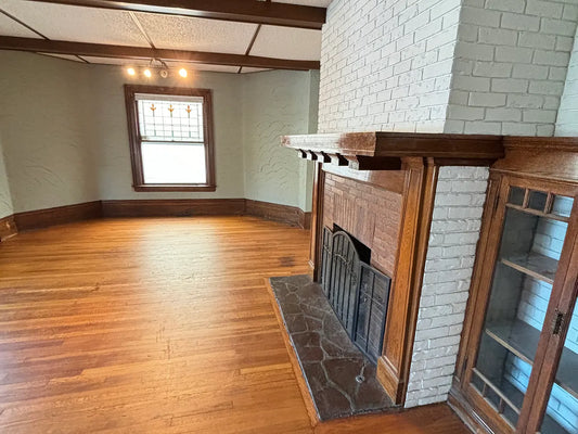 3 Bed, 1 Bath- 1695 Amherst St #1, Buffalo, NY 14214