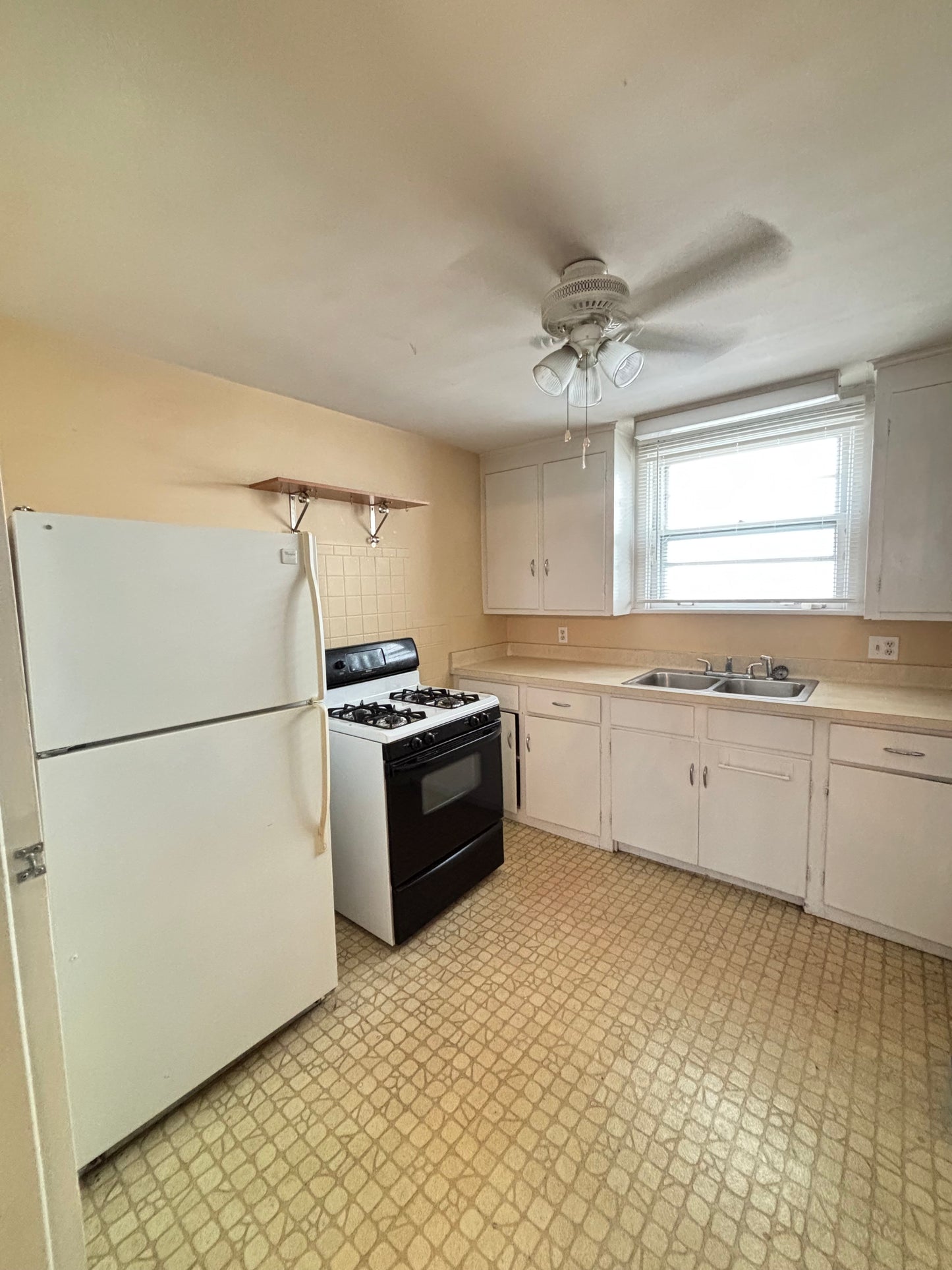 76 Enola Ave FLOOR 1, Buffalo, NY 14217