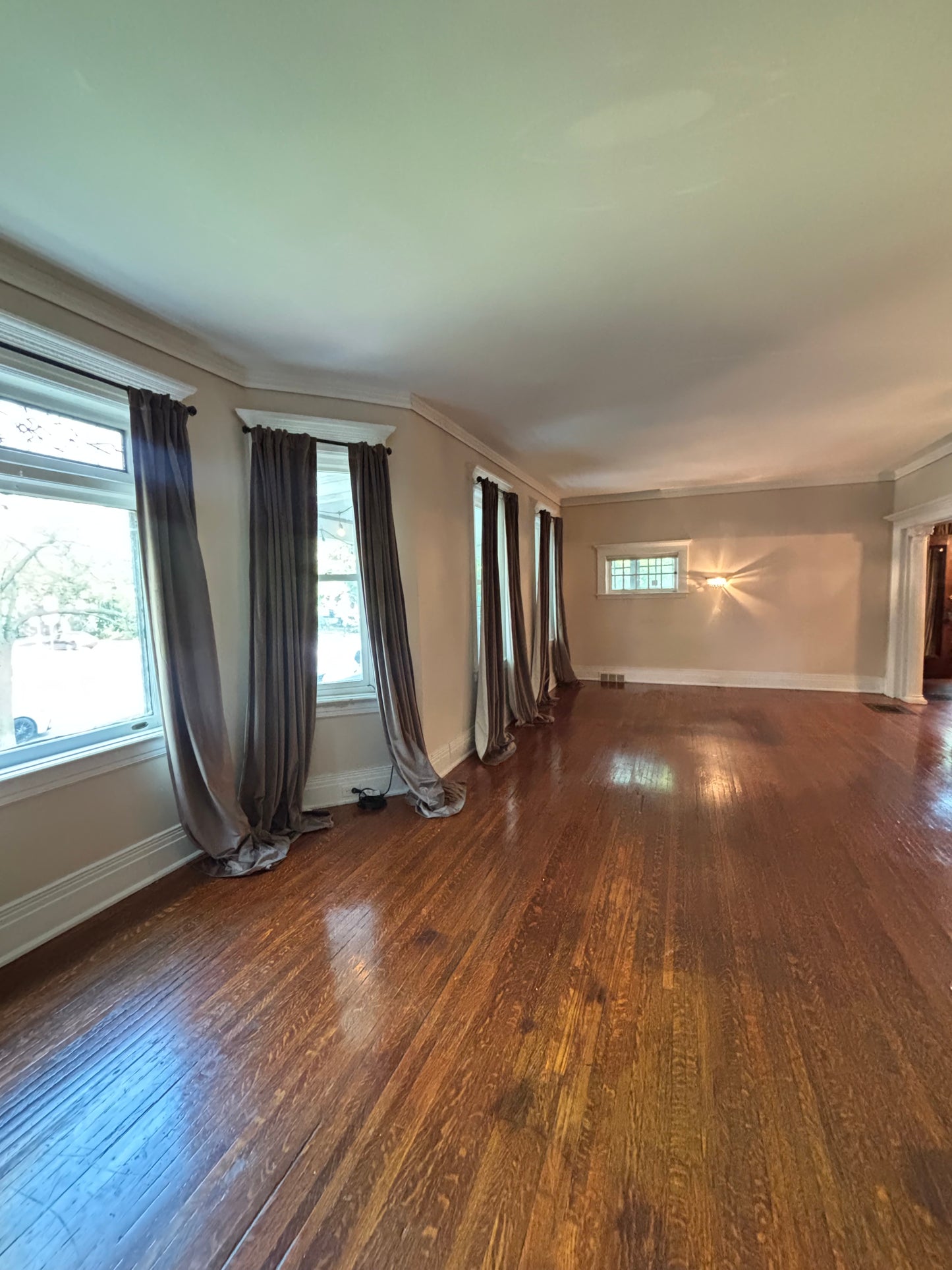 3 Bed, 1 Bath- 242 Norwood Ave #1, Buffalo, NY 14222