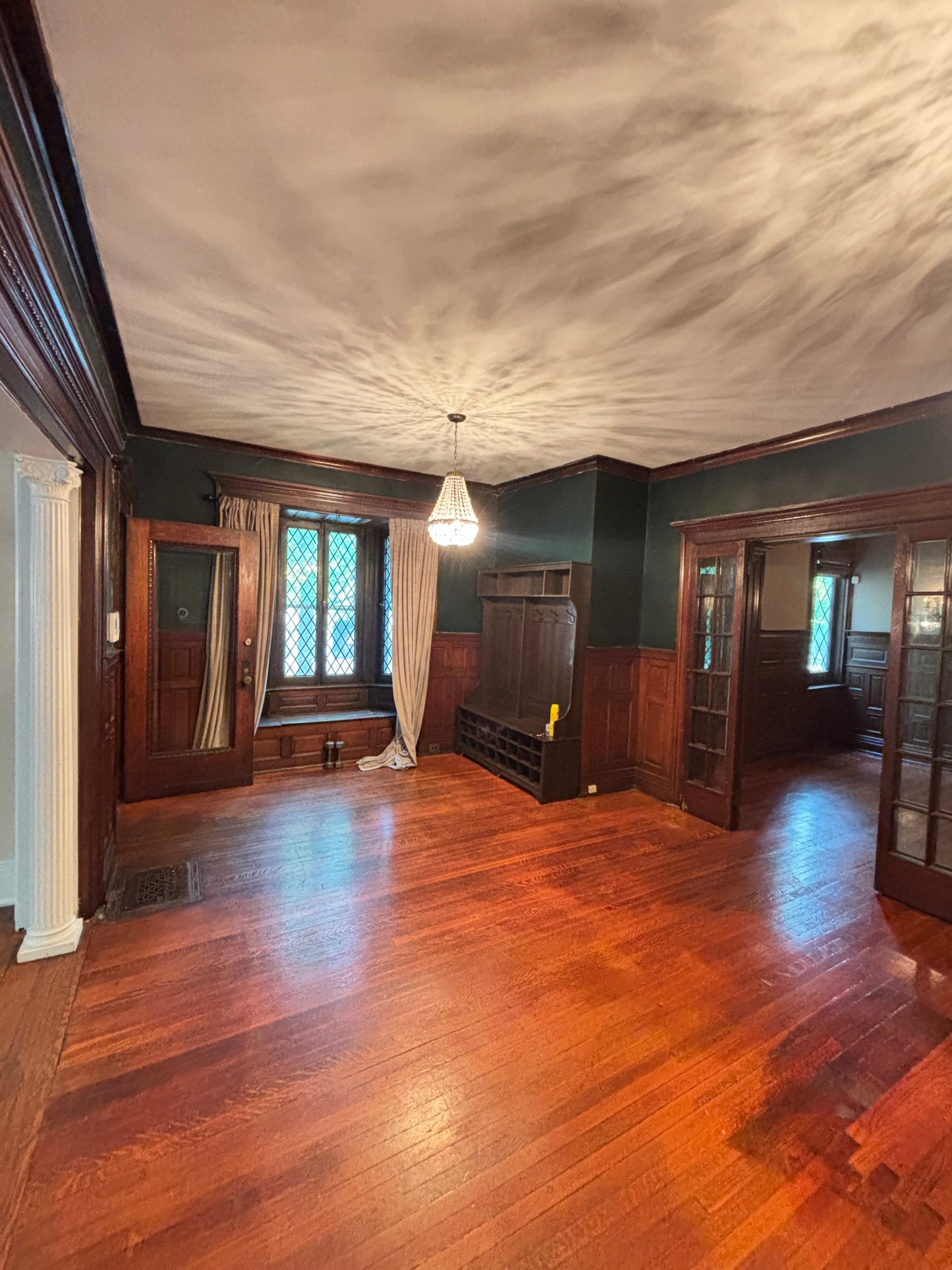 3 Bed, 1 Bath- 242 Norwood Ave #1, Buffalo, NY 14222