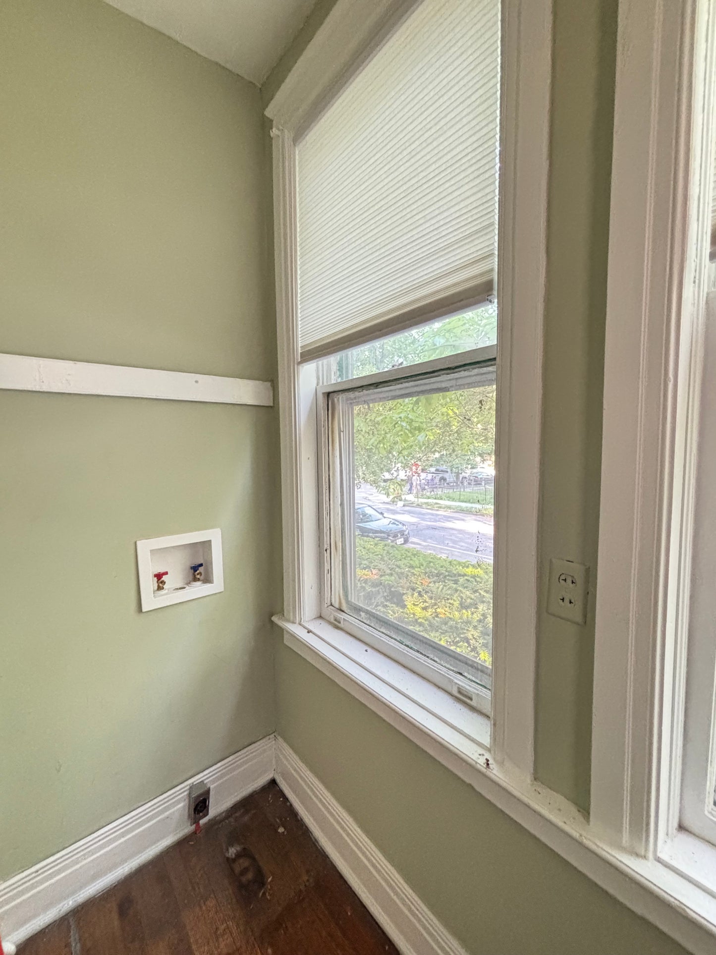 3 Bed, 1 Bath- 242 Norwood Ave #1, Buffalo, NY 14222
