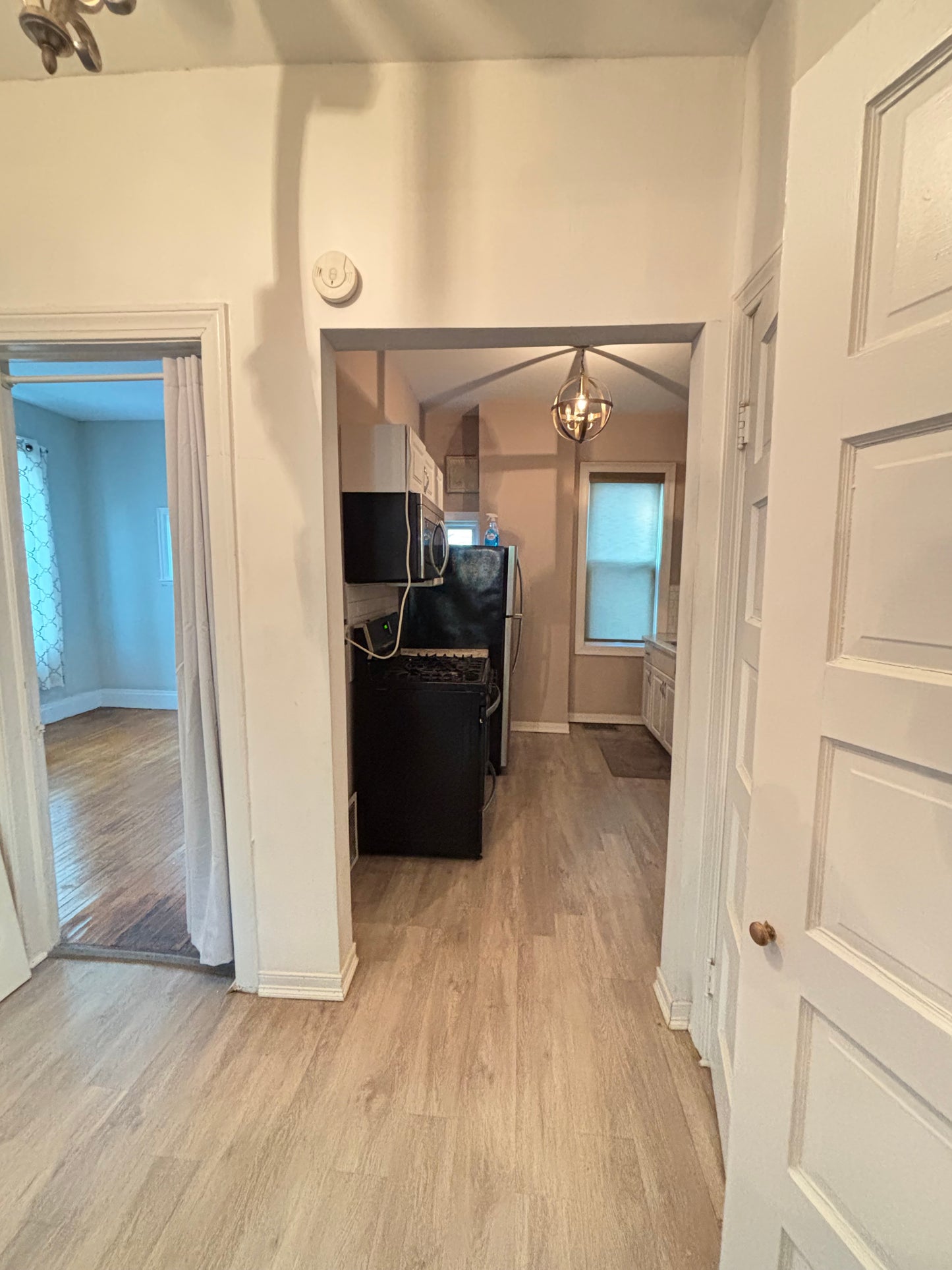 3 Bed, 1 Bath- 242 Norwood Ave #1, Buffalo, NY 14222