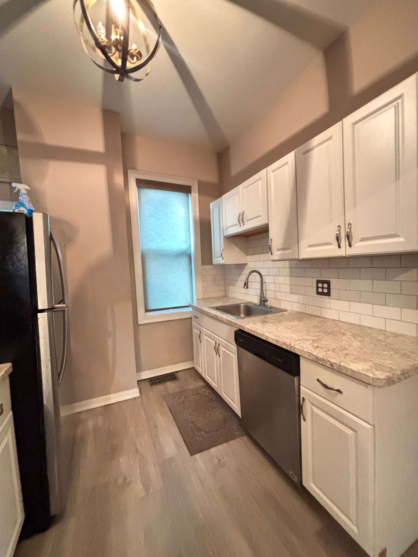 3 Bed, 1 Bath- 242 Norwood Ave #1, Buffalo, NY 14222