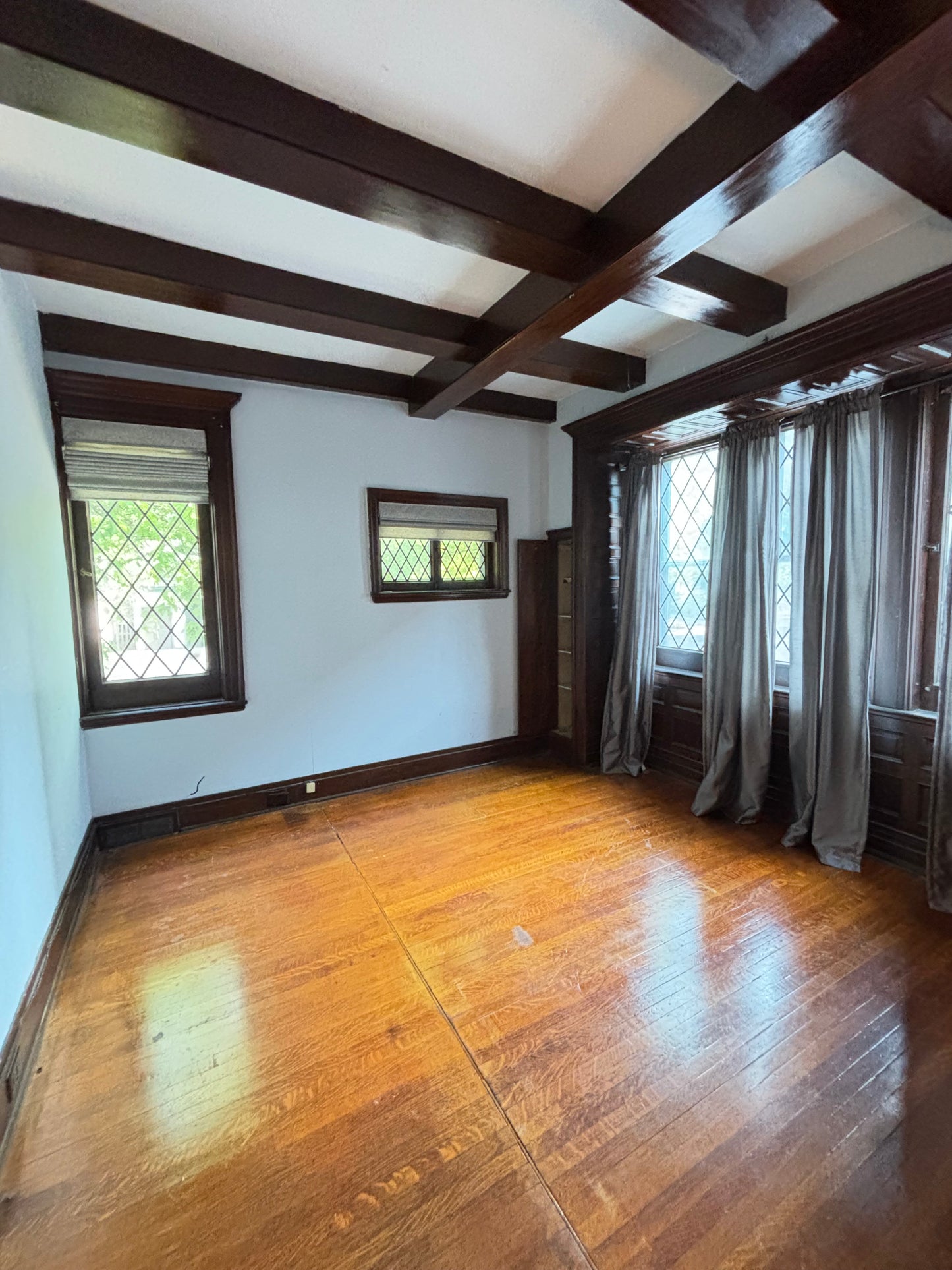 3 Bed, 1 Bath- 242 Norwood Ave #1, Buffalo, NY 14222