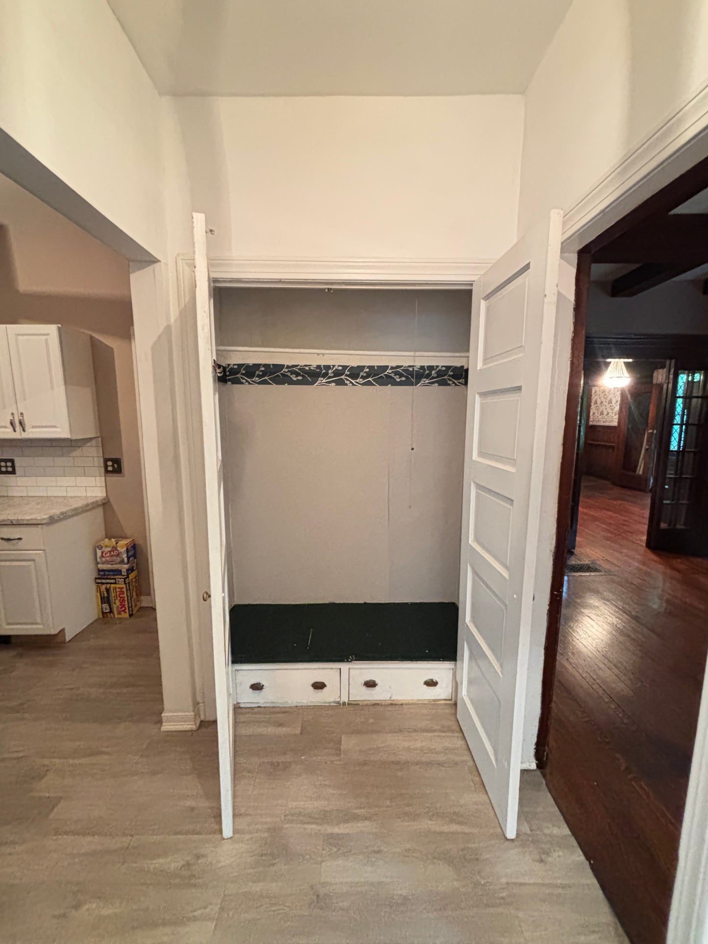 3 Bed, 1 Bath- 242 Norwood Ave #1, Buffalo, NY 14222