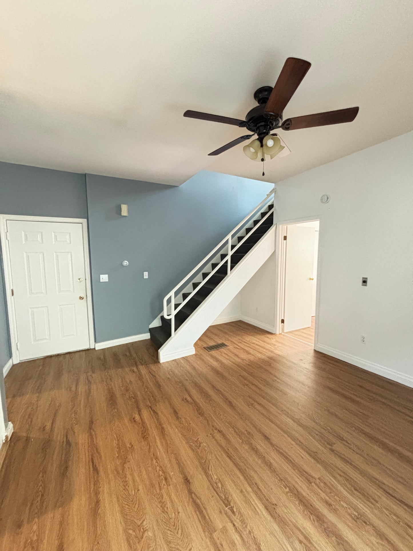 737 Ashland Ave #UR, Buffalo, NY 14222