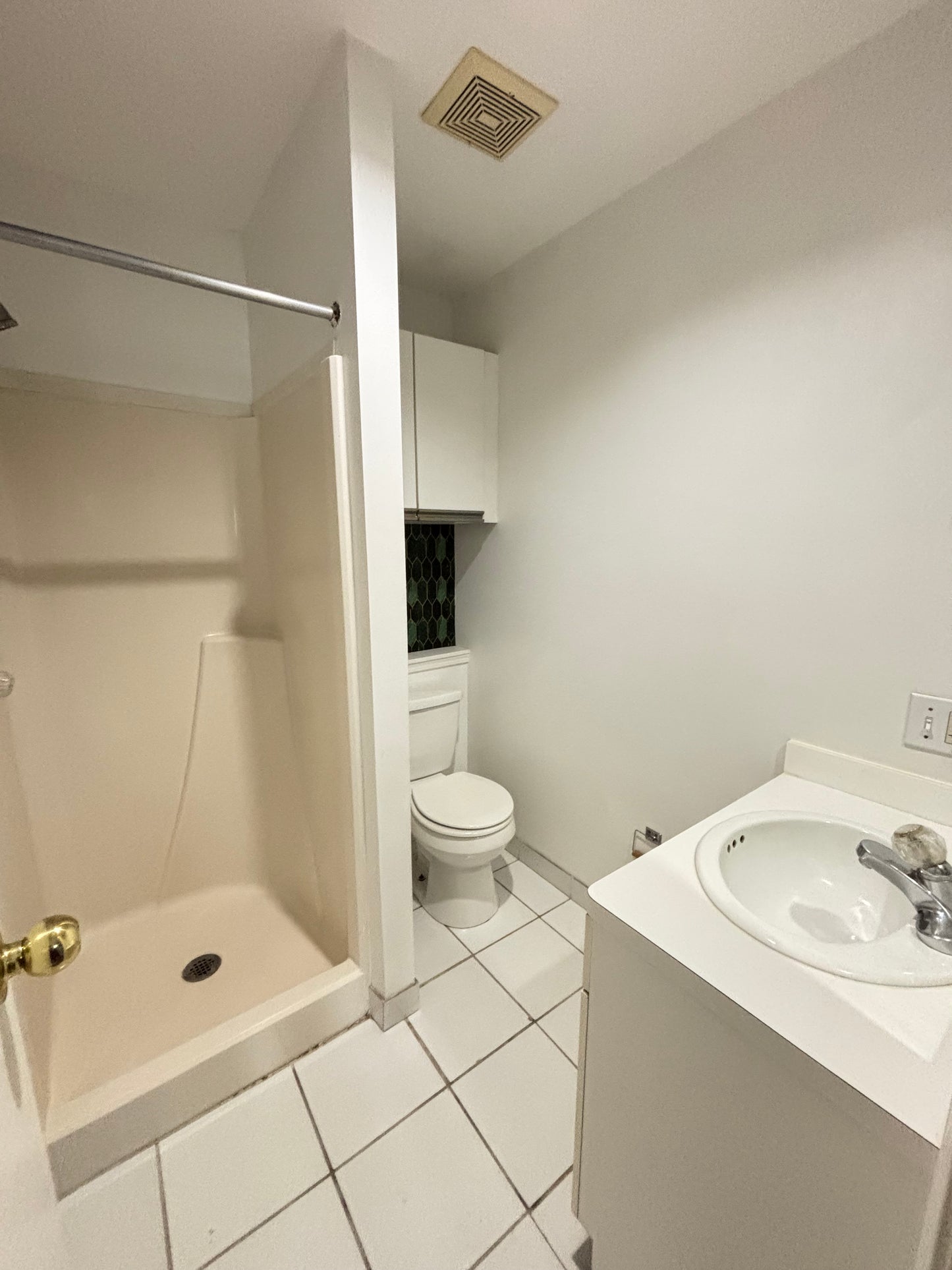 737 Ashland Ave #UR, Buffalo, NY 14222