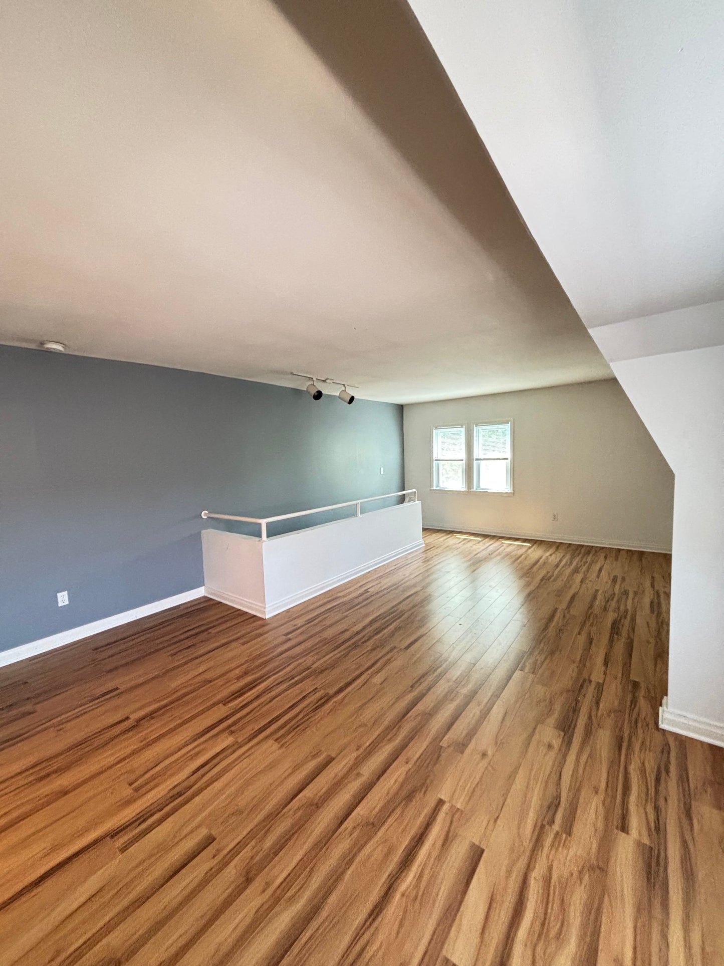 737 Ashland Ave #UR, Buffalo, NY 14222