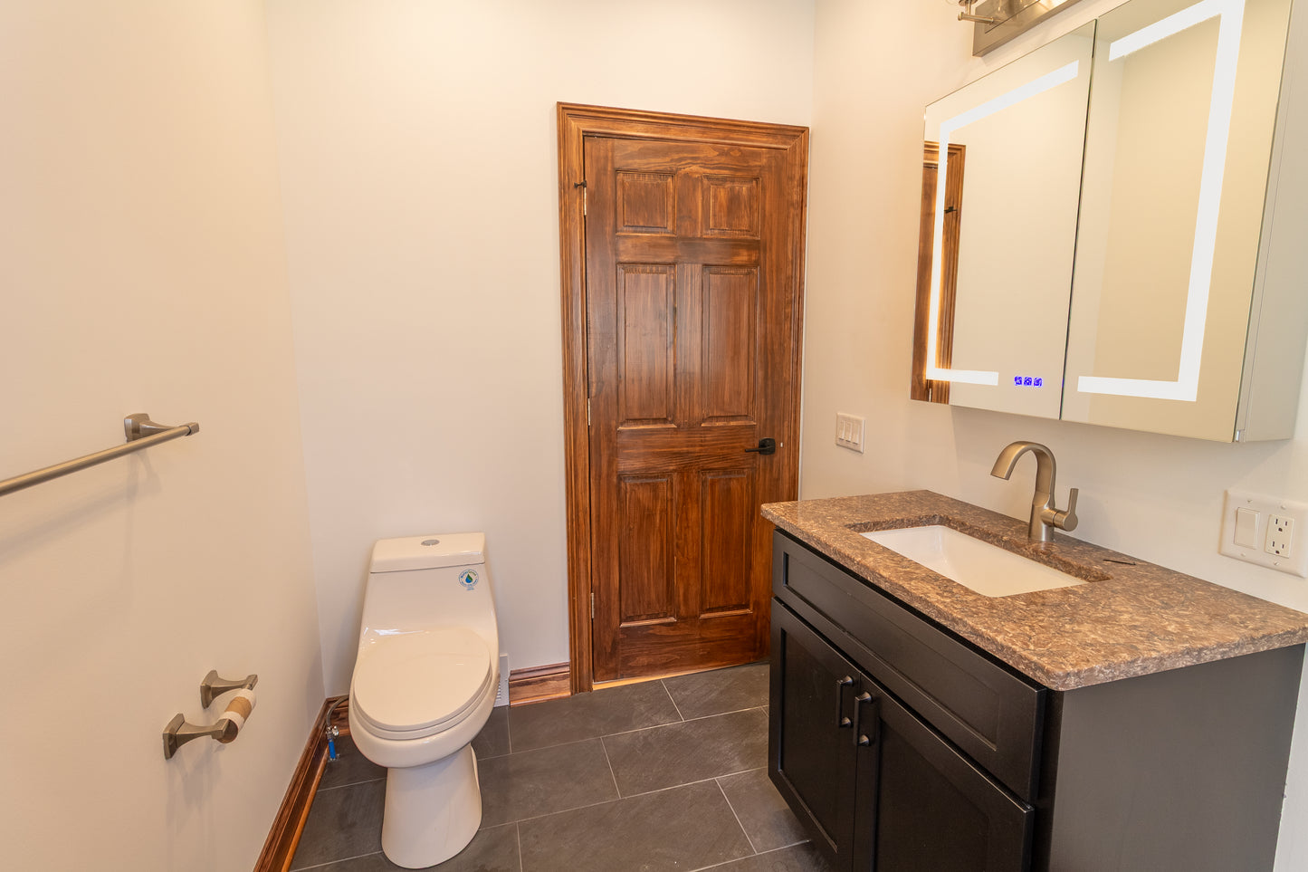 4 Bed, 2.5 Bath- 518 Linwood Ave #2, Buffalo, NY 14209