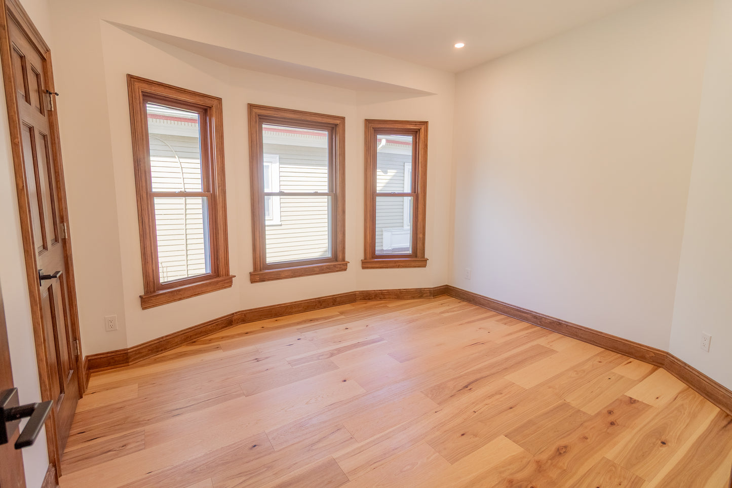 4 Bed, 2.5 Bath- 518 Linwood Ave #2, Buffalo, NY 14209