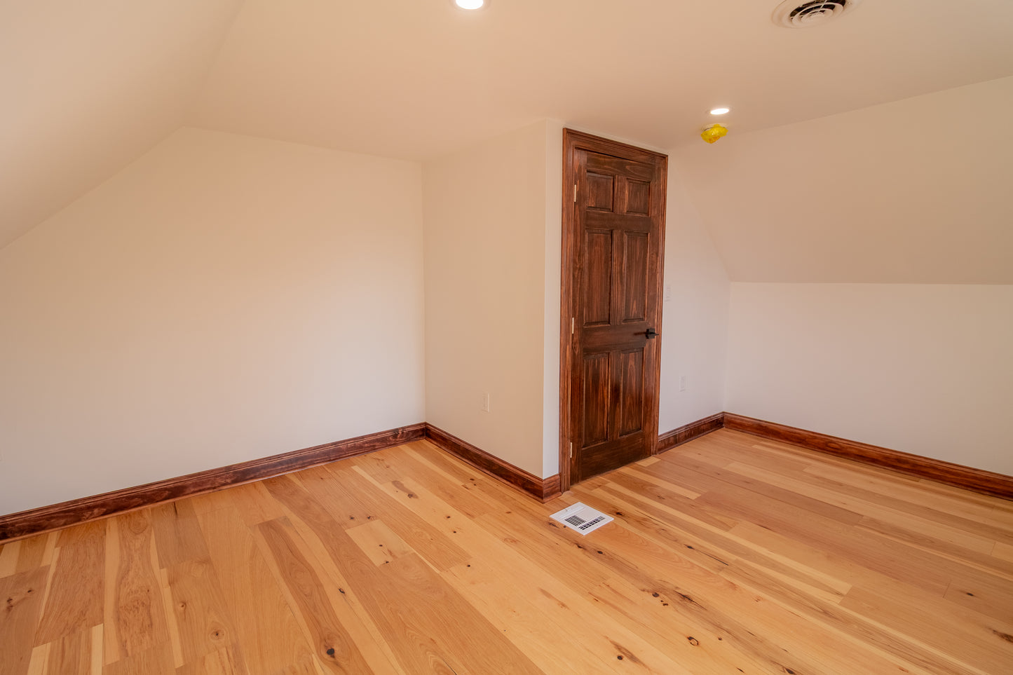 3 Bed, 2.5 Bath- 518 Linwood Ave #1, Buffalo, NY 14209