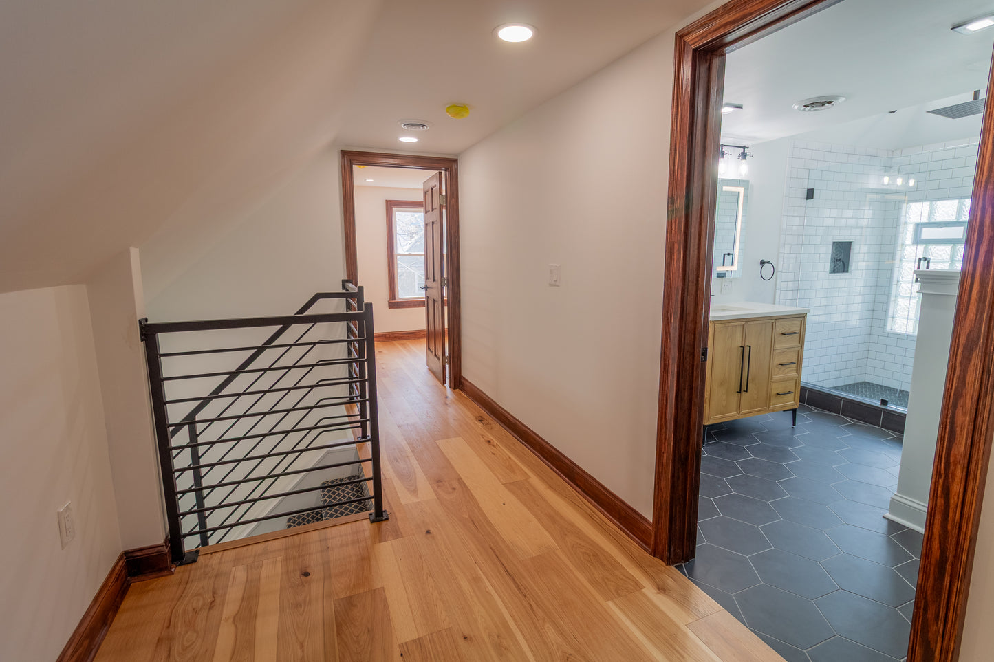 4 Bed, 2.5 Bath- 518 Linwood Ave #2, Buffalo, NY 14209