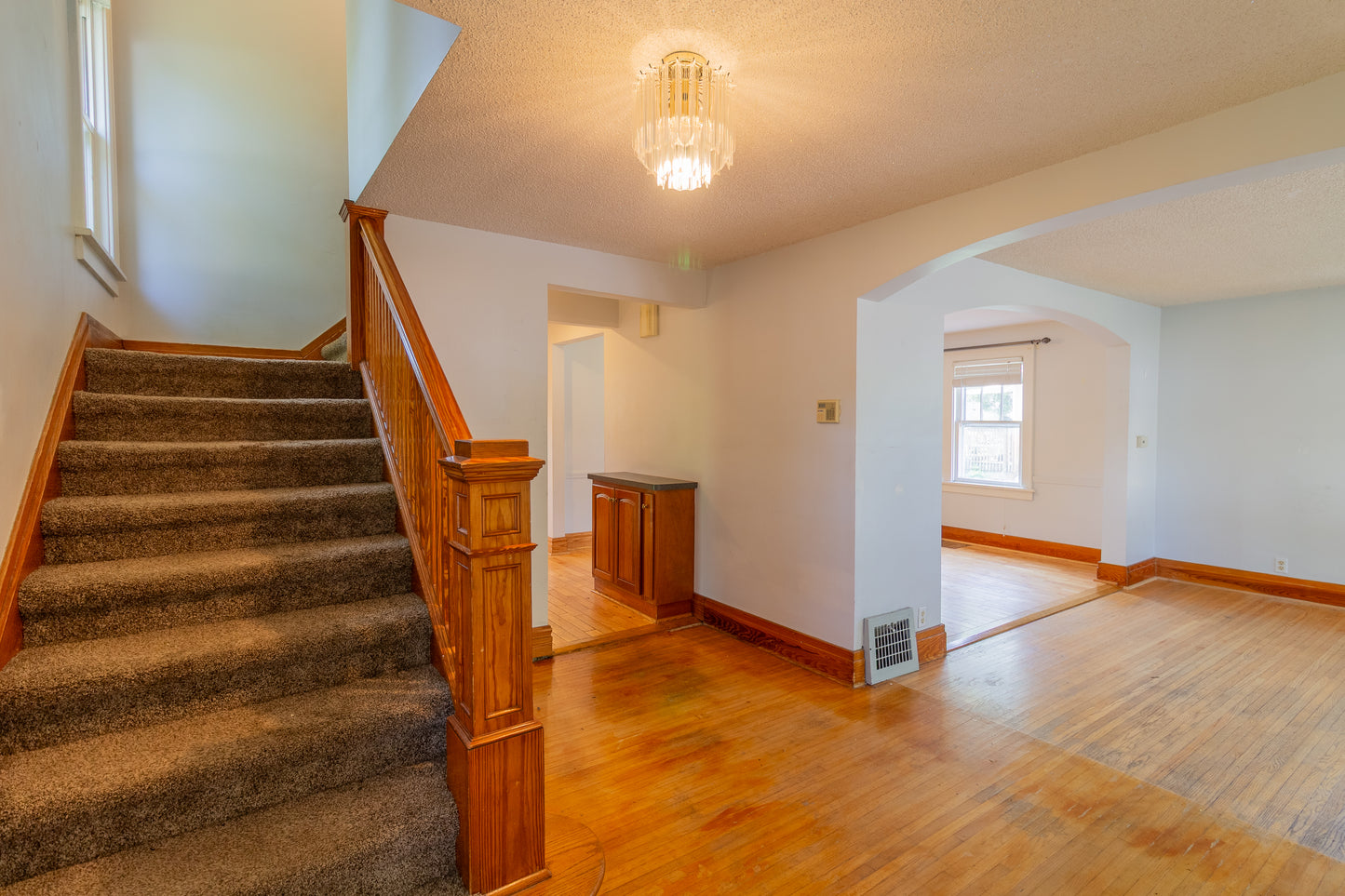 706 Nash Rd, North Tonawanda, NY 14120