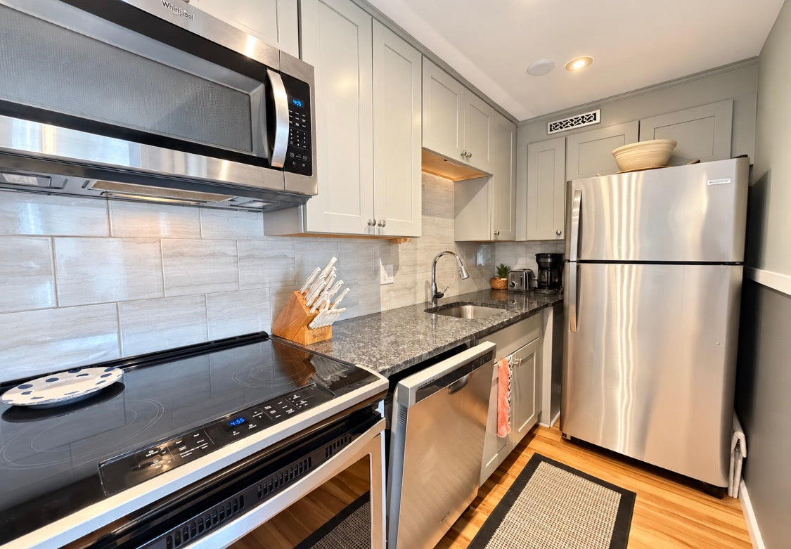 1 bed 1 bath - 849 Delaware Ave #102 Buffalo, NY 14209