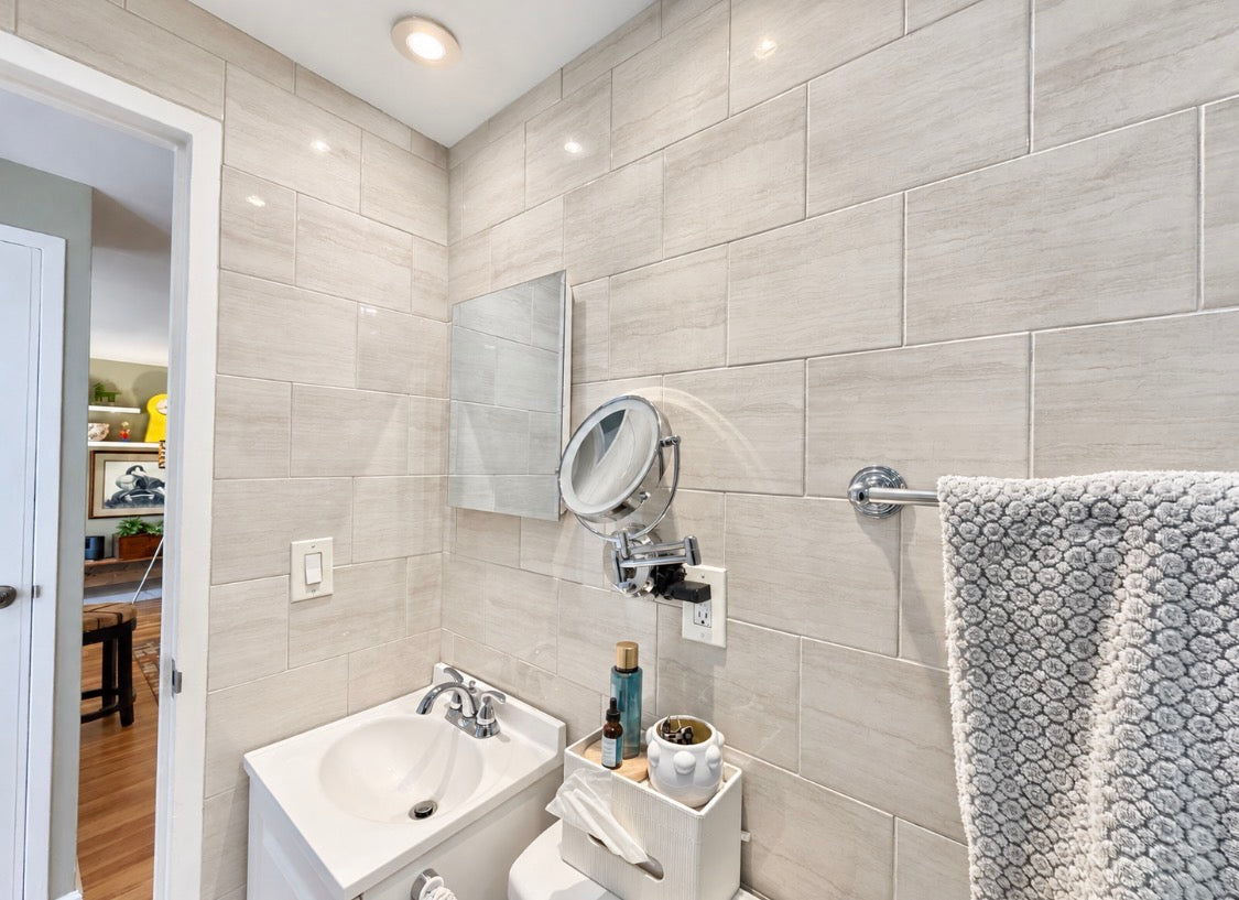 1 bed 1 bath - 849 Delaware Ave #102 Buffalo, NY 14209