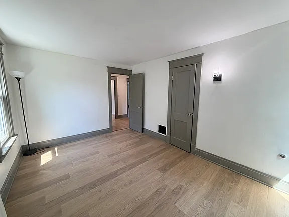 6 bed 2 bath - 43 Springville Ave, Amherst, NY 14226