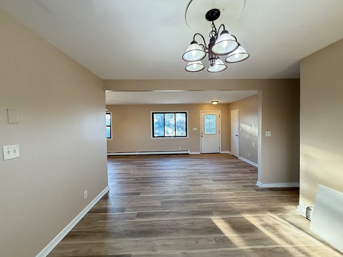 4 bed 1 bath- 6 Campus Dr N, Amherst, NY 14226