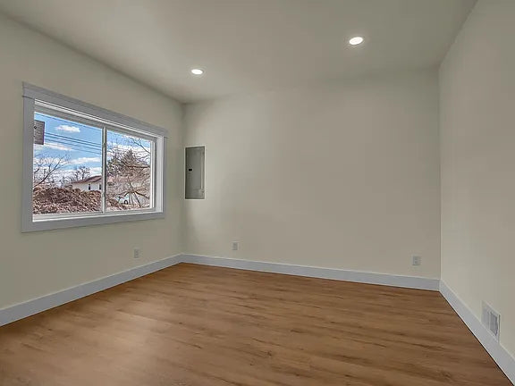 5 bed 2.5 bath- 284 Harding Rd, Buffalo, NY 14221