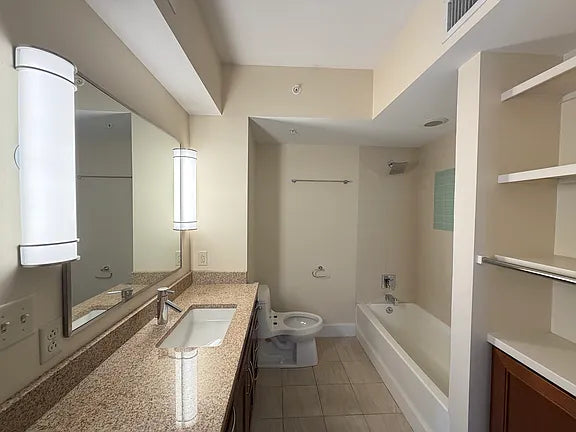 1 bed 2 bath - 111 Genesee St, APT 200, Buffalo, NY 14203
