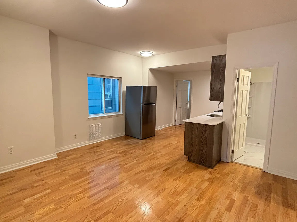 735 Ashland Ave, Buffalo NY 14222
