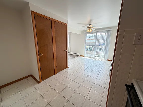 2 bed one bath- 406 Joe McCarthy Dr #B2, Buffalo, NY 14228
