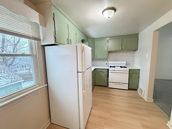 2 bed 1 bath- 48 Layton Ave #2, Amherst, NY 14226