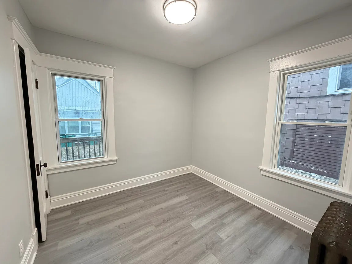 3 bed 1 bath- 2026 Hertel Ave APT 1, Buffalo, NY 14214