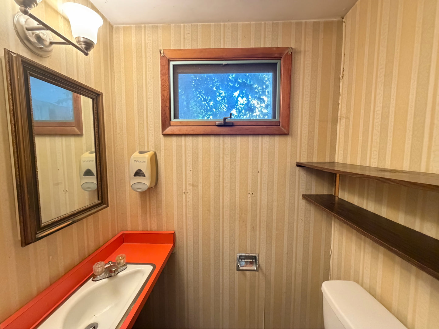 2 bed 1.5 bath - 26 Janet Street -Right Buffalo, NY 14215