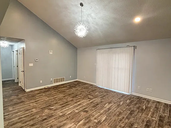 2 bed 1 bath - 285 E Park Dr, Tonawanda, NY 14150