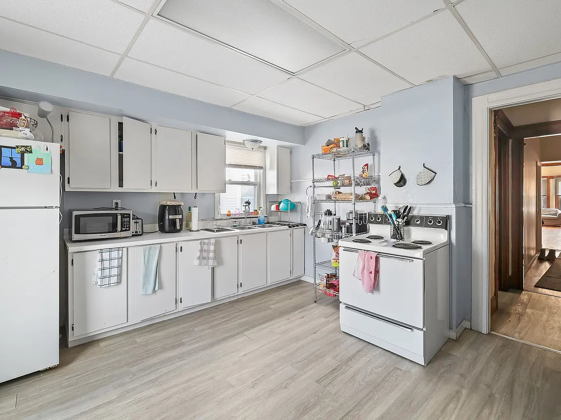 5 bed 1 bath- 144 Blaine Ave #2, Buffalo, NY 14208