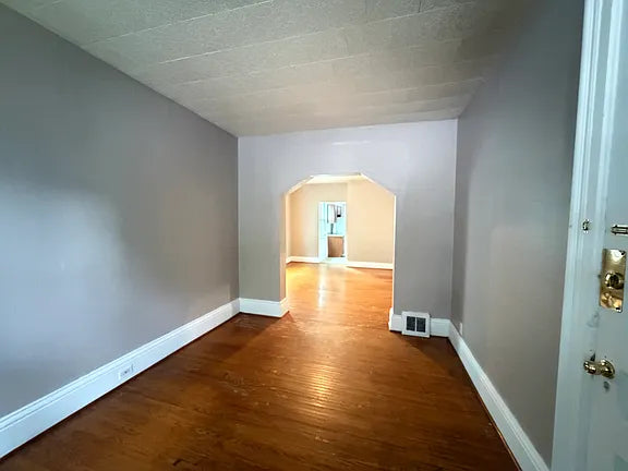 2 bed 1 bath - 768 Prospect Ave, APT 1, Buffalo, NY 14213