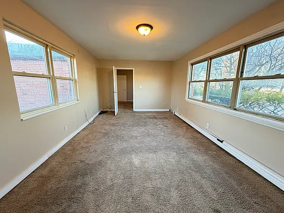 4 bed 1 bath- 6 Campus Dr N, Amherst, NY 14226