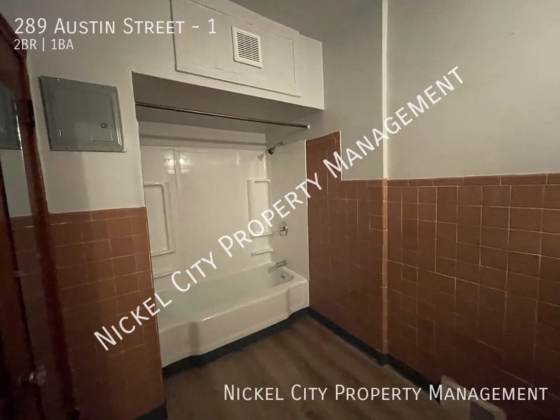 2 bed 1 bath - 289 Austin St, # 1, Buffalo, NY 14207