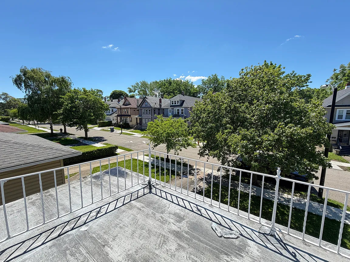 4 bed 2 bath - 51 W Northrup Pl, Buffalo, NY 14214