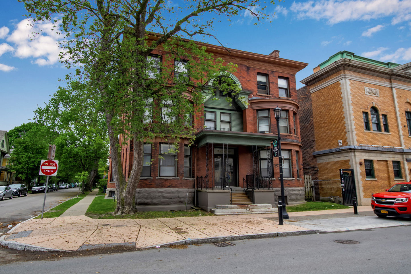 3 bed 1 bath - 215 Allen Street - 1 Buffalo, NY 14201