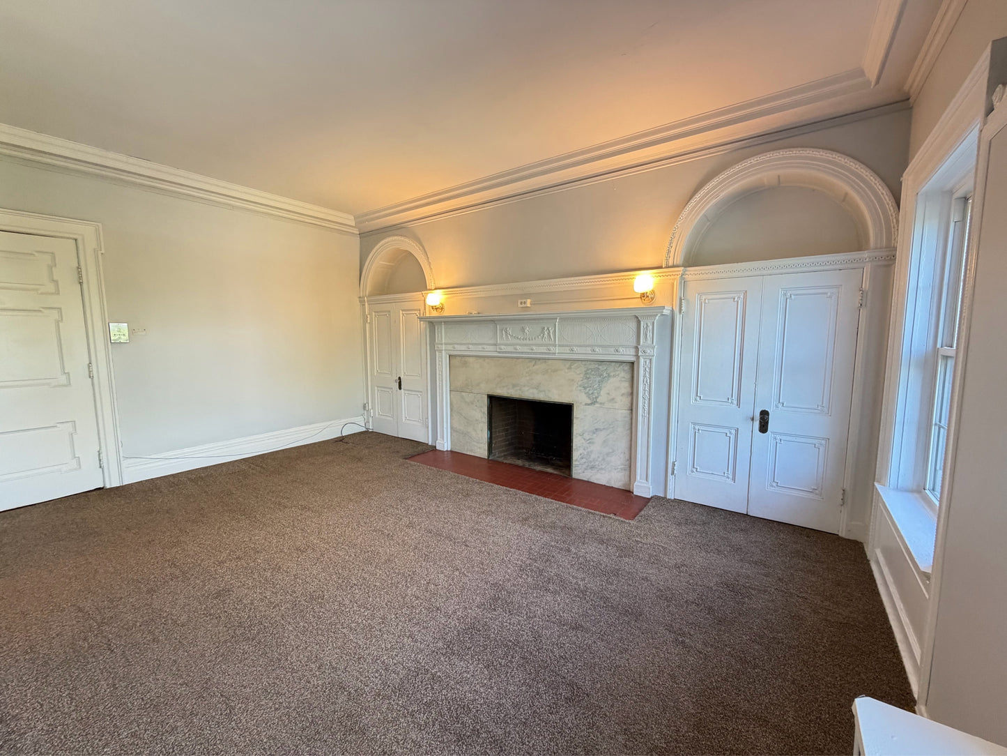 1 bed 1 bath - 479 Delaware Avenue - 5 Buffalo, NY 14202