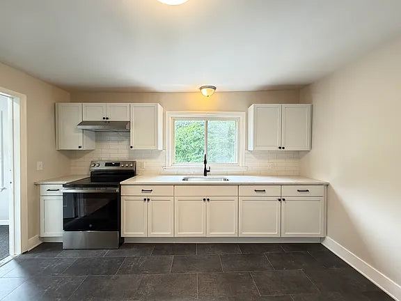 2 bed 1 bath - 320 Chestnut St, APT 2, Lockport, NY 14094
