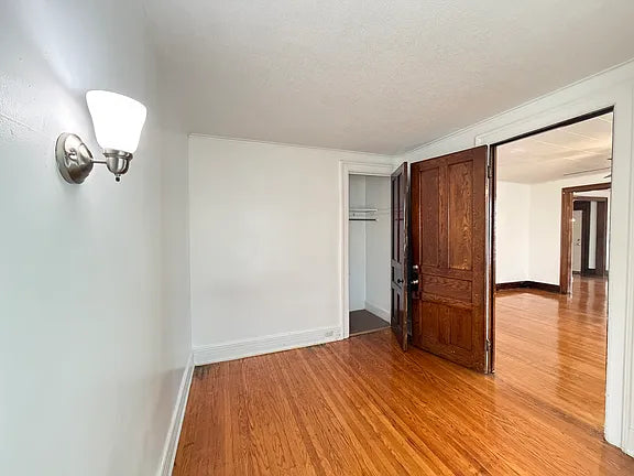 4 bed 2 bath - 1080 Elmwood Avenue, # 1 First Floor, Buffalo, NY 14222