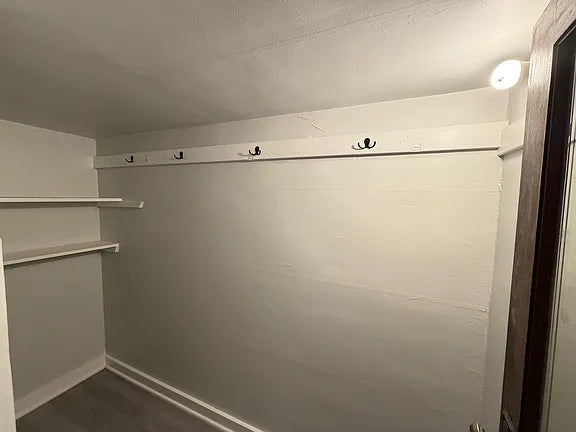 3 bed 1 bath- 2026 Hertel Ave APT 1, Buffalo, NY 14214