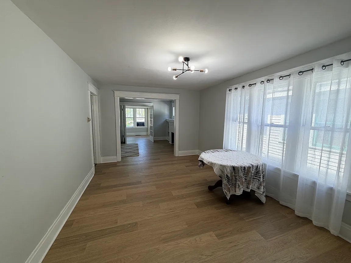 6 bed 2 bath - 43 Springville Ave, Amherst, NY 14226