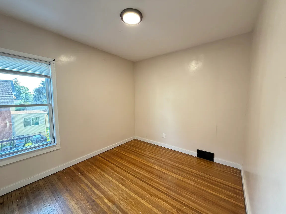 3 bed 1 bath - 92 Alsace Ave, # 2, Buffalo, NY 14220