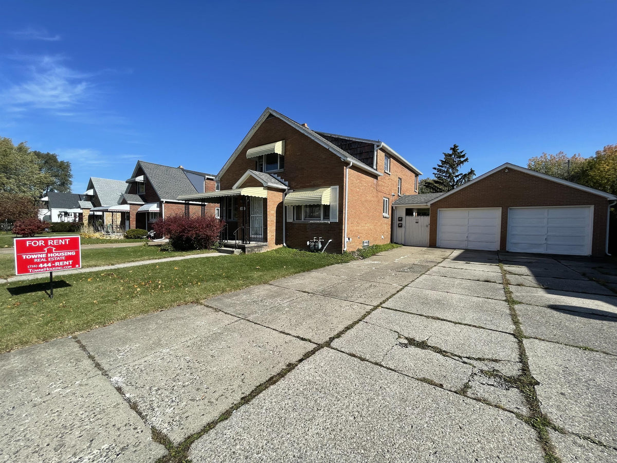 3 bed 1 bath - 27 Beechwood Place Lower Buffalo, NY 14225